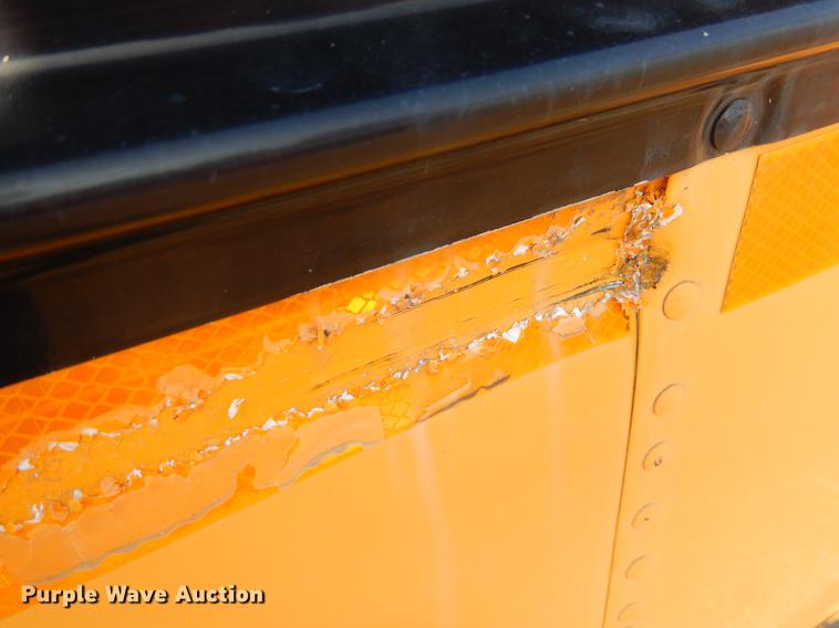 image for item ER9442 1997 International 3800 school bus