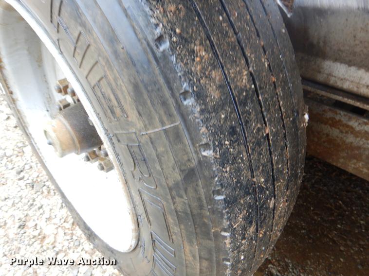 image for item ER9445 2015 Sooner SR7628 livestock trailer