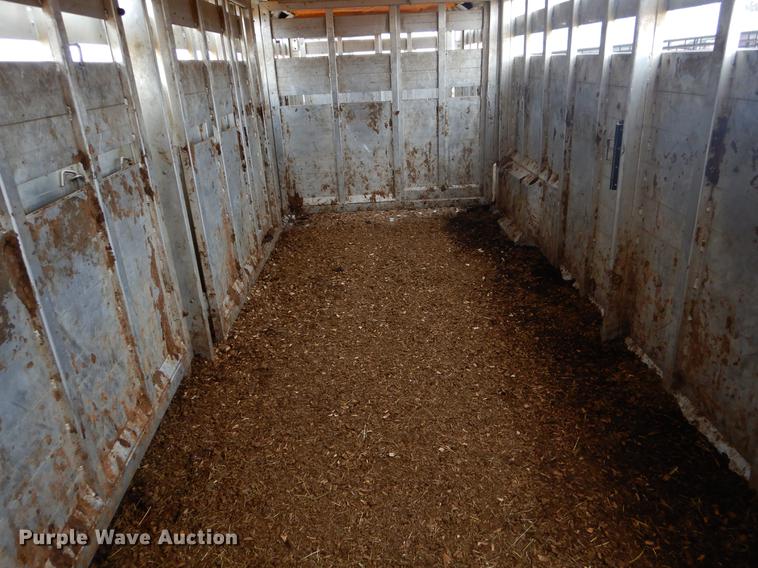 image for item ER9445 2015 Sooner SR7628 livestock trailer