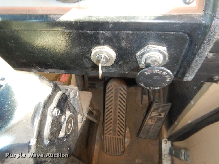 image for item ER9451 1991 Blue Bird school bus