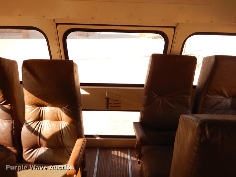 image for item ER9451 1991 Blue Bird school bus