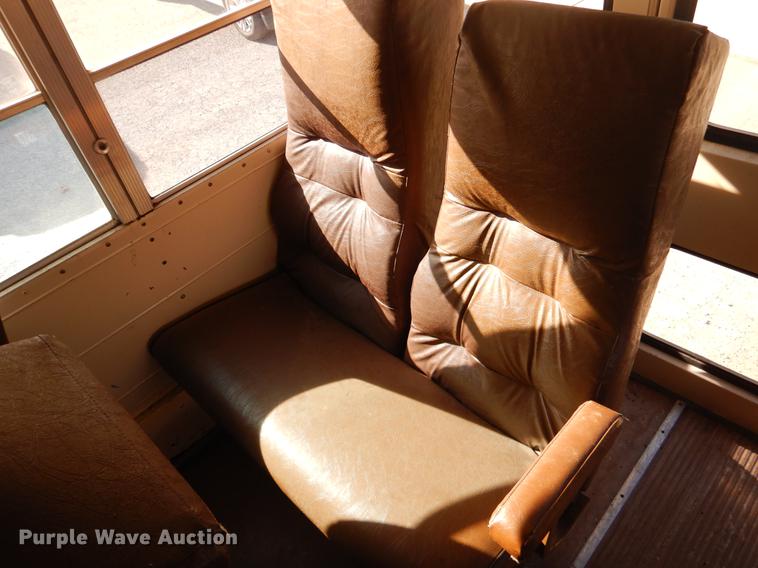 image for item ER9451 1991 Blue Bird school bus