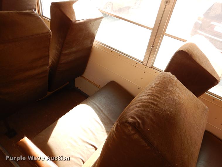 image for item ER9451 1991 Blue Bird school bus