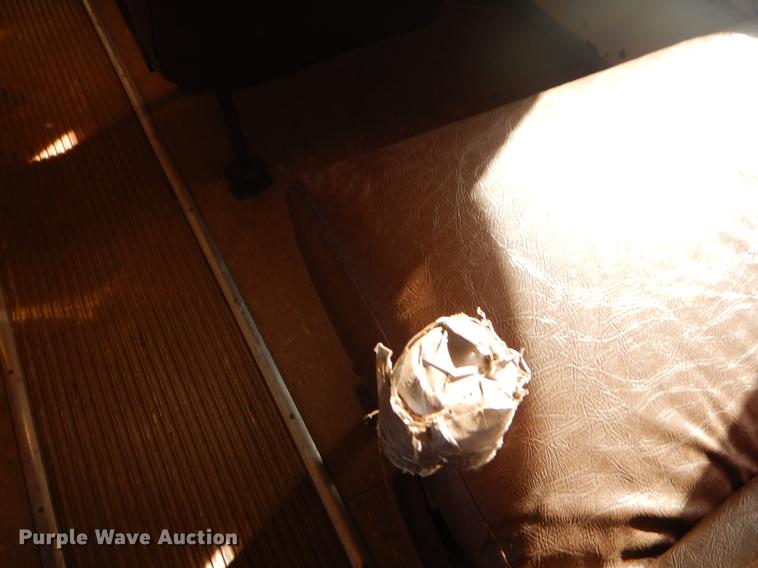 image for item ER9451 1991 Blue Bird school bus