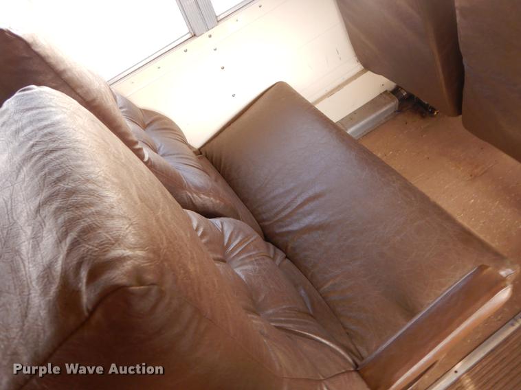 image for item ER9451 1991 Blue Bird school bus