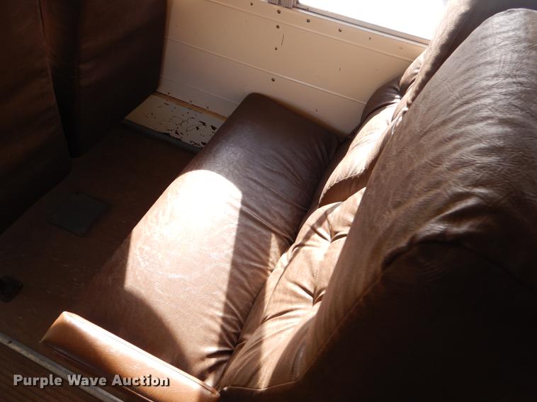 image for item ER9451 1991 Blue Bird school bus