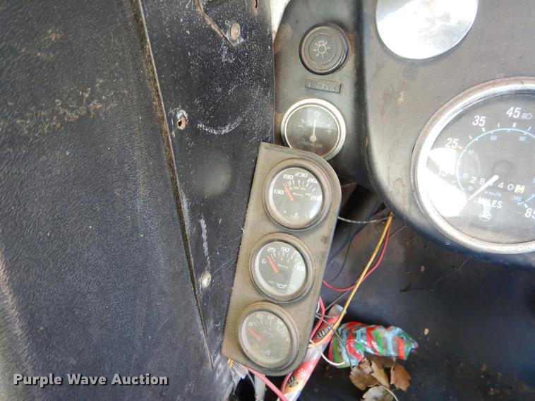 image for item ER9452 1988 Chevrolet school bus