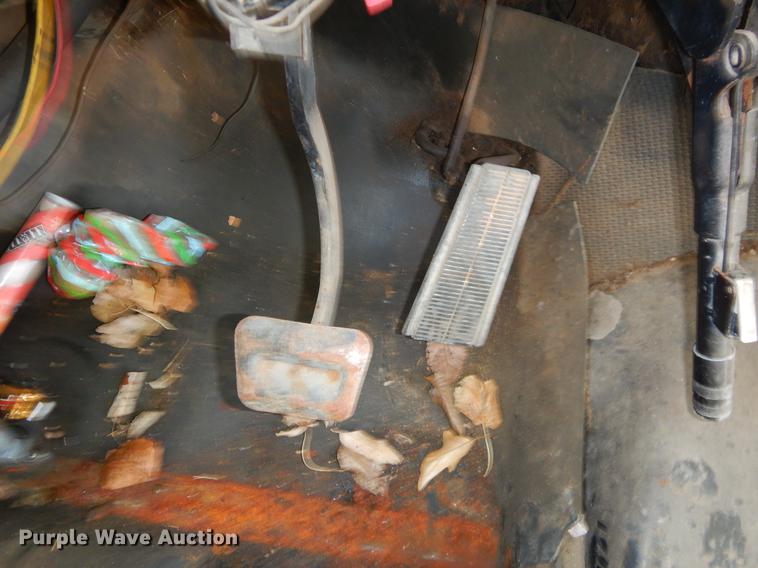 image for item ER9452 1988 Chevrolet school bus