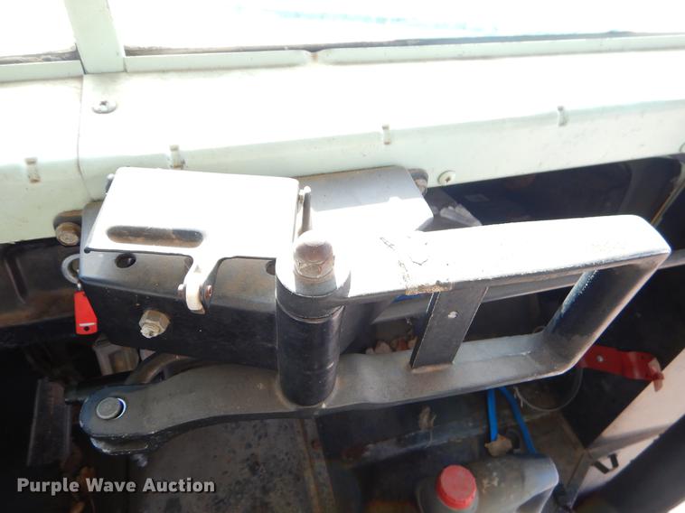 image for item ER9452 1988 Chevrolet school bus