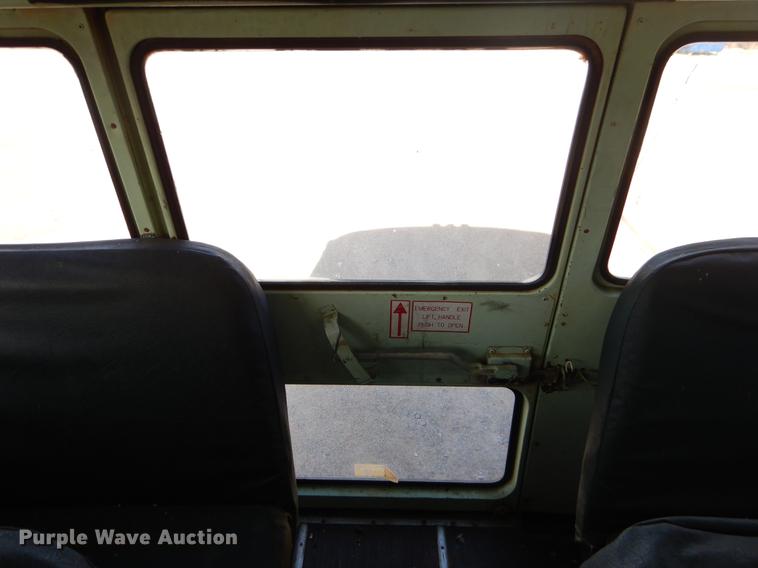 image for item ER9452 1988 Chevrolet school bus