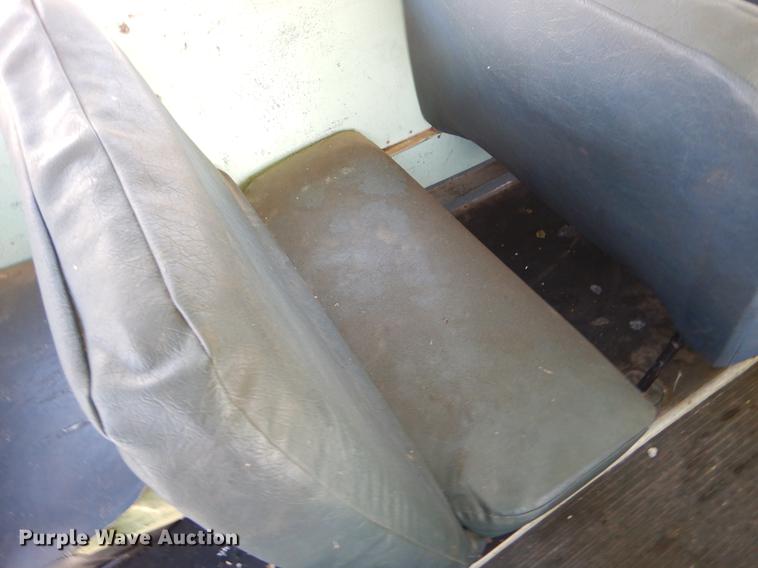 image for item ER9452 1988 Chevrolet school bus