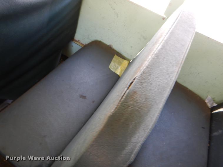 image for item ER9452 1988 Chevrolet school bus