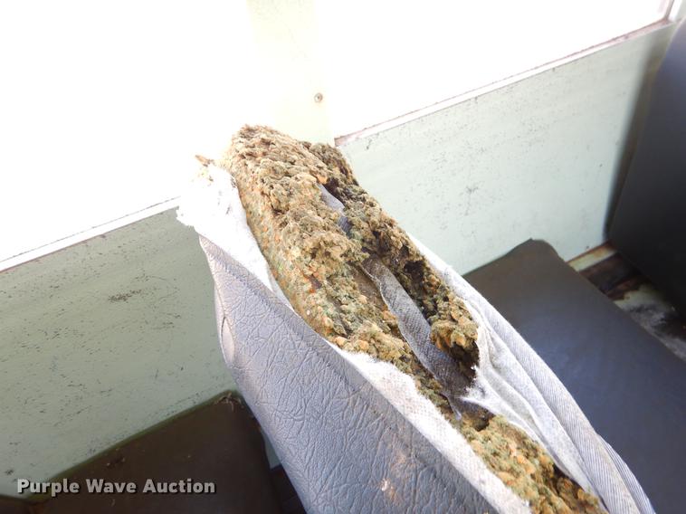 image for item ER9452 1988 Chevrolet school bus