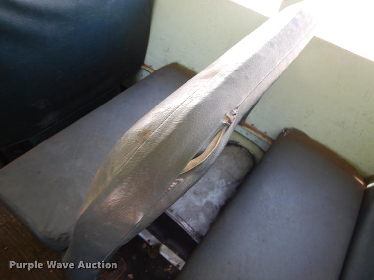 image for item ER9452 1988 Chevrolet school bus