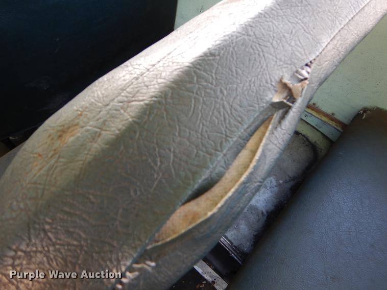 image for item ER9452 1988 Chevrolet school bus