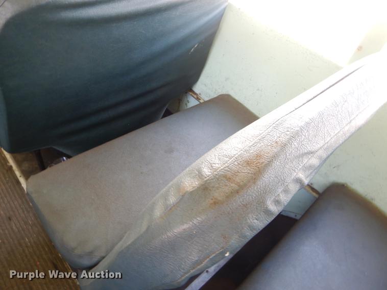 image for item ER9452 1988 Chevrolet school bus