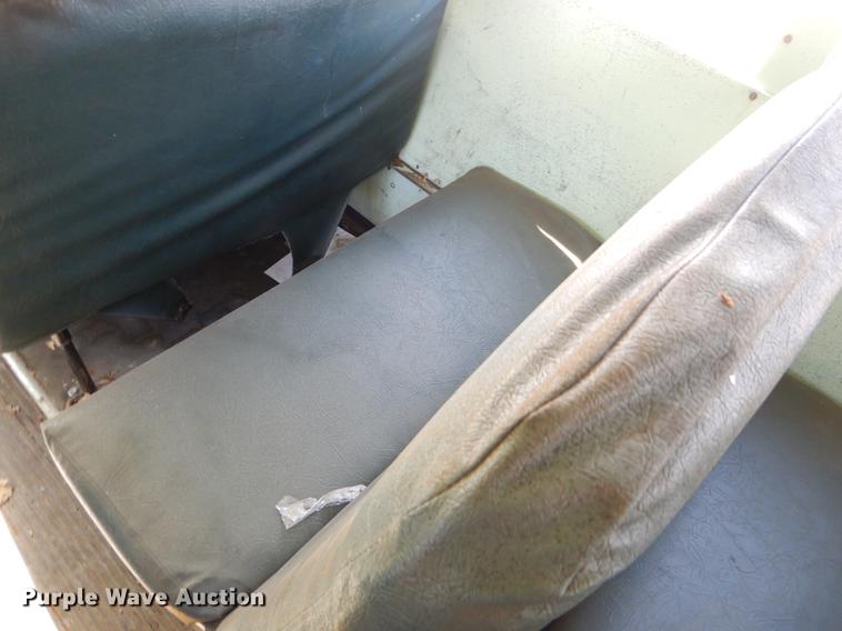 image for item ER9452 1988 Chevrolet school bus