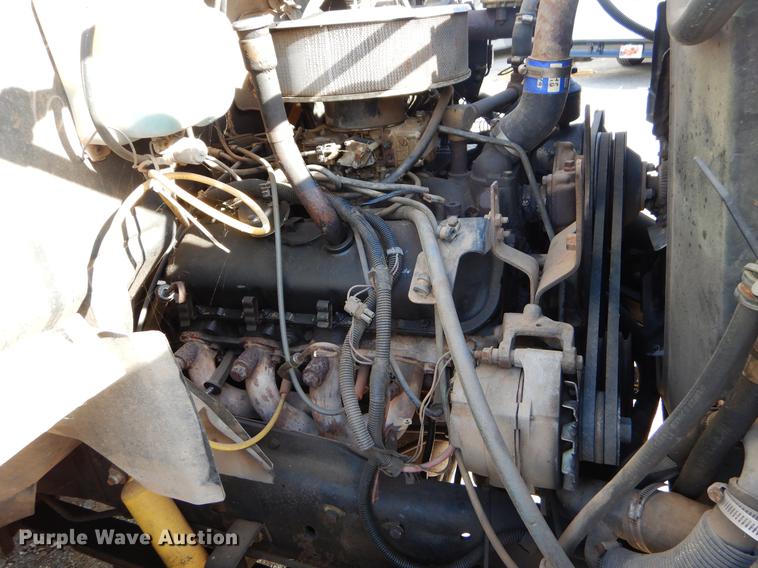 image for item ER9452 1988 Chevrolet school bus