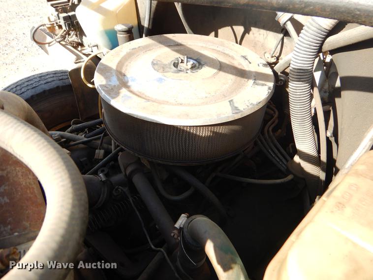 image for item ER9452 1988 Chevrolet school bus