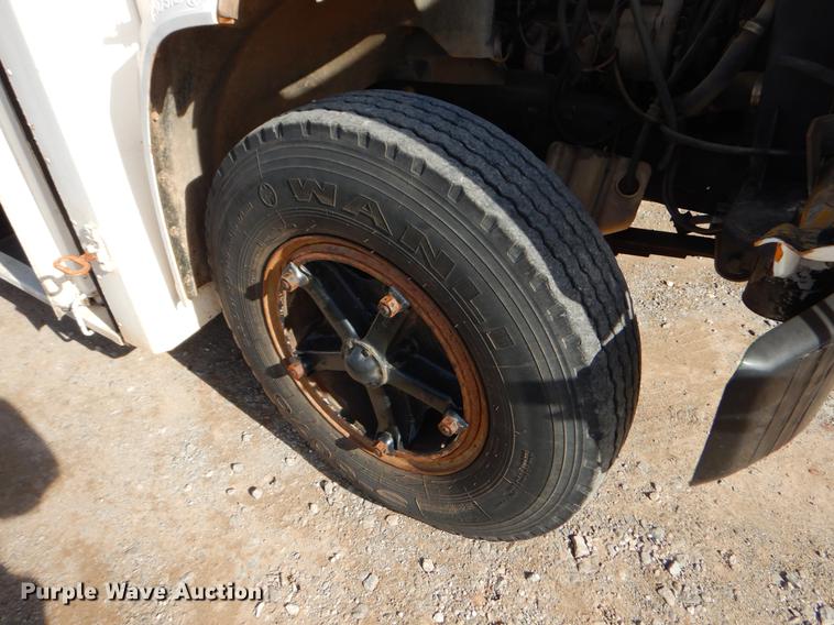 image for item ER9452 1988 Chevrolet school bus