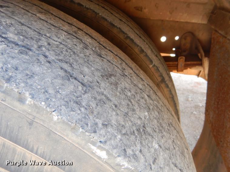 image for item ER9452 1988 Chevrolet school bus