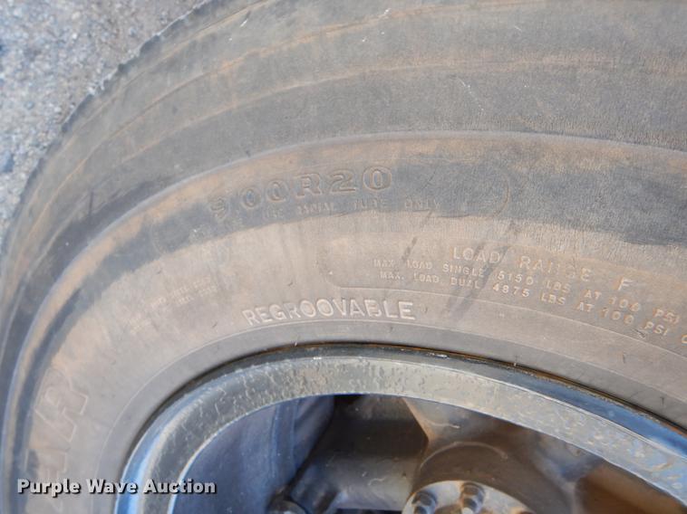 image for item ER9452 1988 Chevrolet school bus