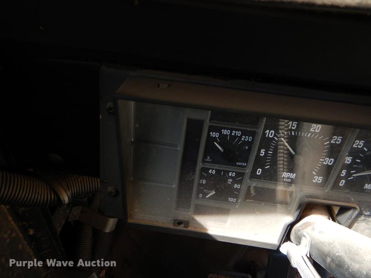 image for item ER9453 1992 International 3800 school bus