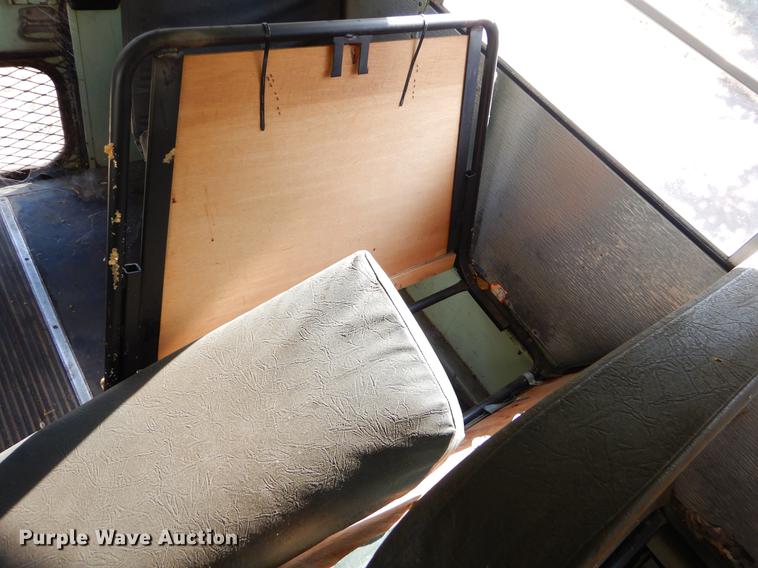 image for item ER9453 1992 International 3800 school bus