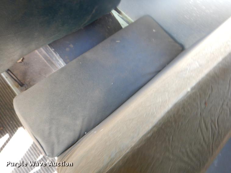 image for item ER9453 1992 International 3800 school bus