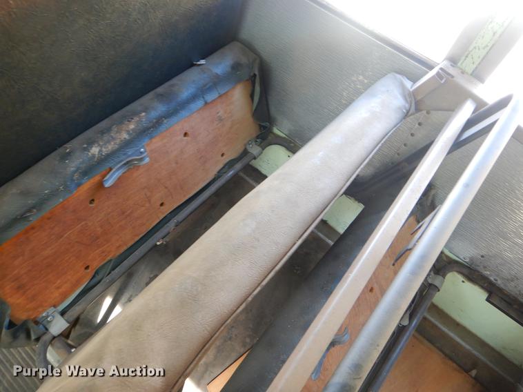 image for item ER9453 1992 International 3800 school bus