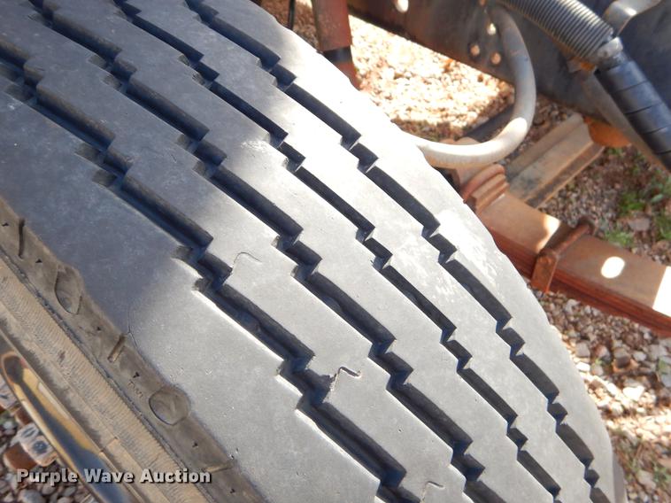 image for item ER9453 1992 International 3800 school bus