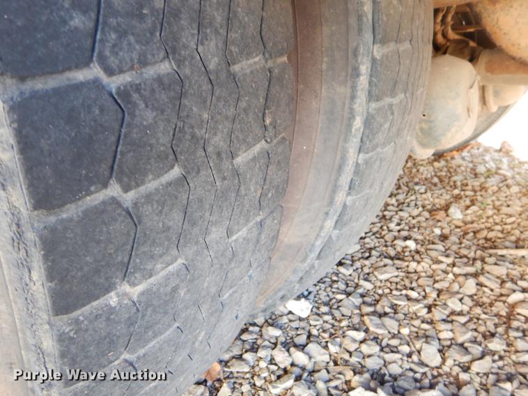 image for item ER9453 1992 International 3800 school bus