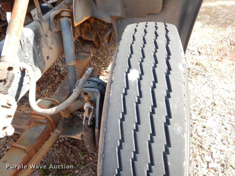 image for item ER9453 1992 International 3800 school bus