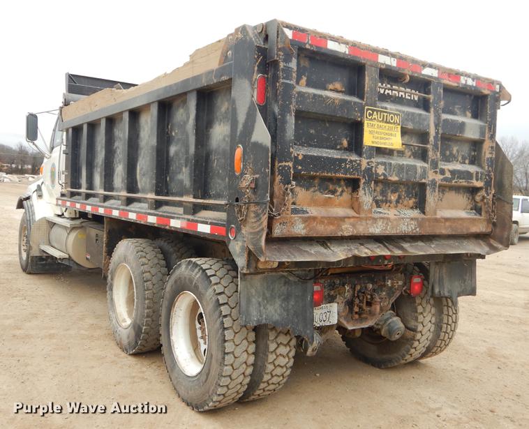 image for item ER9458 1998 Ford LNT8000 dump truck