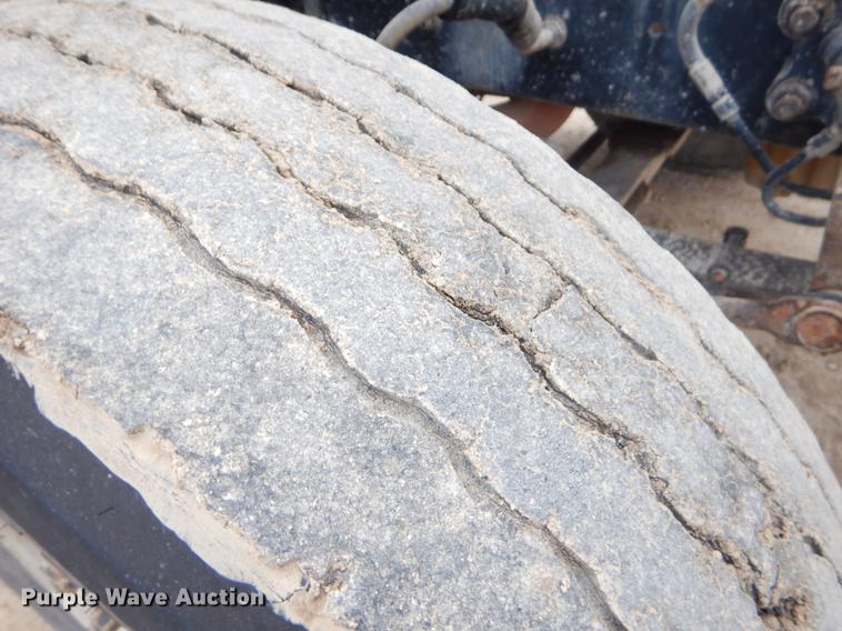 image for item ER9458 1998 Ford LNT8000 dump truck