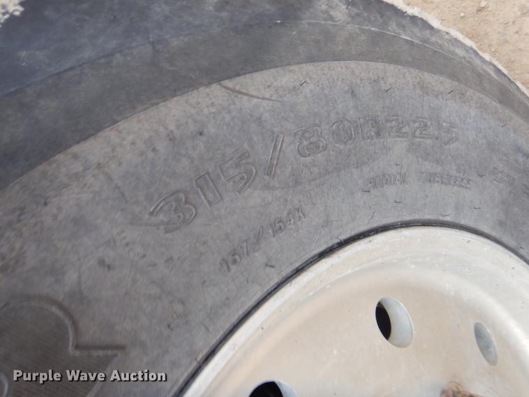 image for item ER9458 1998 Ford LNT8000 dump truck