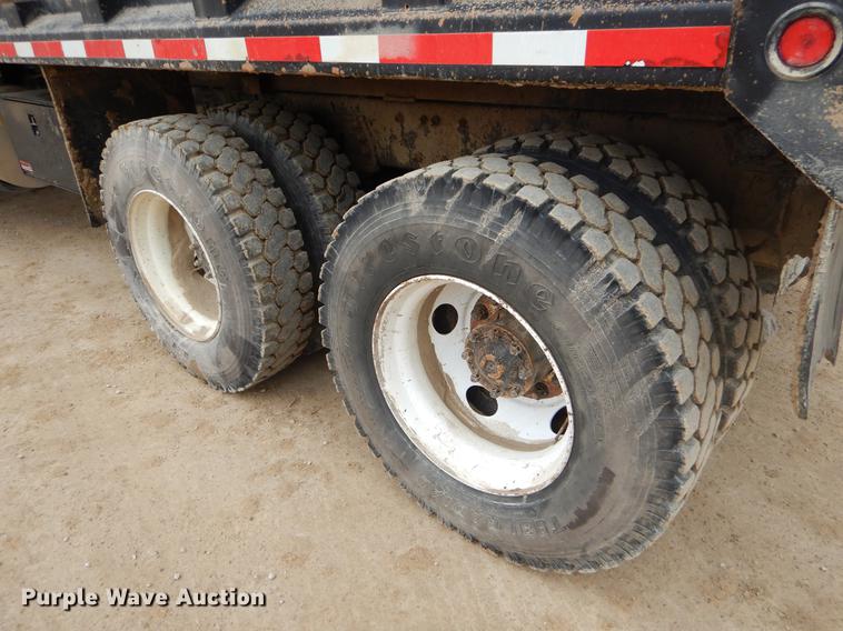 image for item ER9458 1998 Ford LNT8000 dump truck