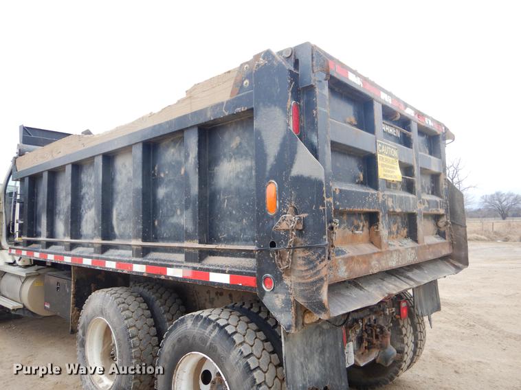 image for item ER9458 1998 Ford LNT8000 dump truck