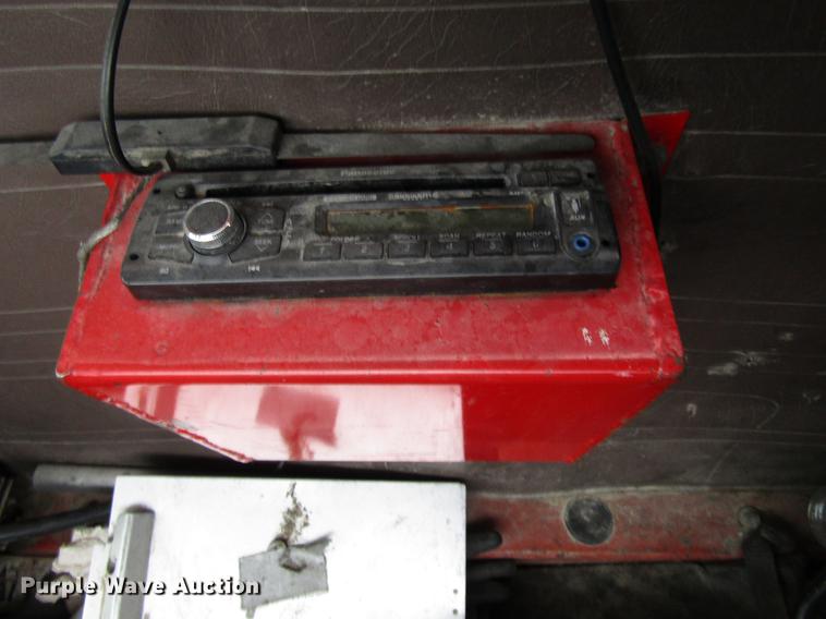 image for item EU9570 2001 International 4900 refuse truck