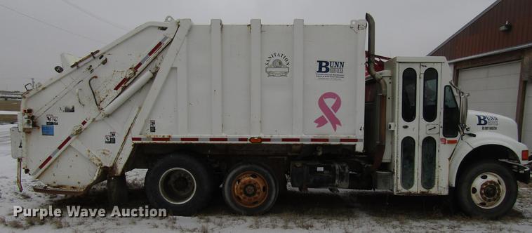 image for item EU9571 1993 International 4900 refuse truck