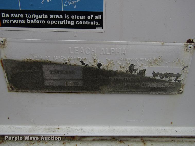 image for item EU9571 1993 International 4900 refuse truck