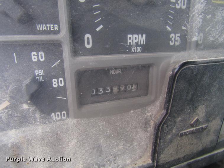 image for item EU9571 1993 International 4900 refuse truck