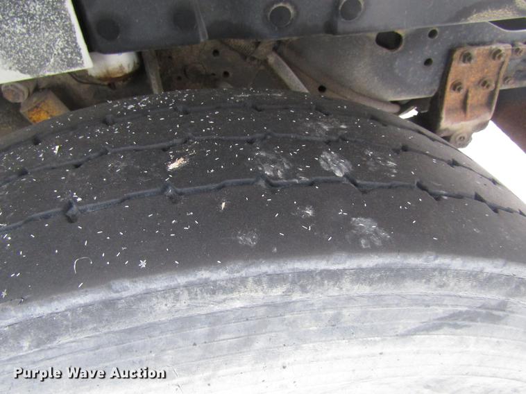 image for item EU9571 1993 International 4900 refuse truck