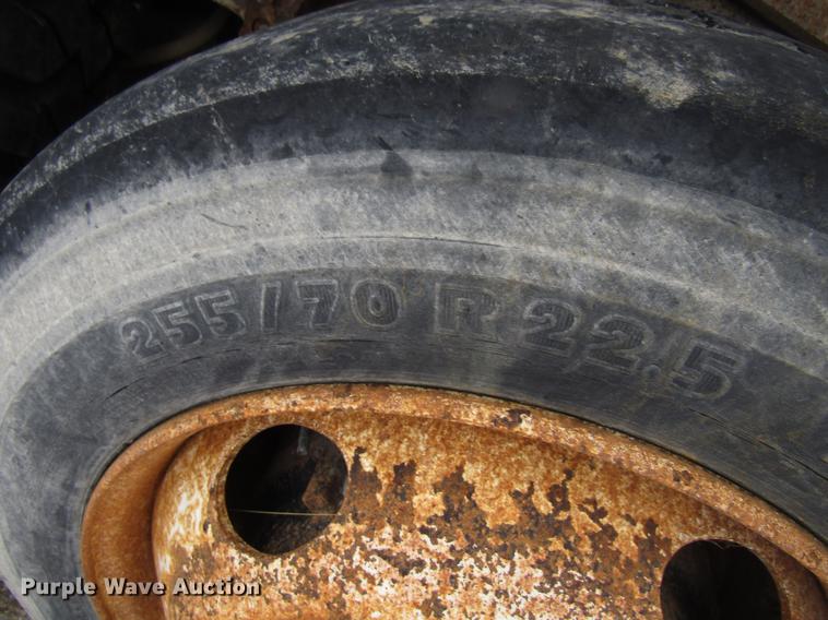 image for item EU9571 1993 International 4900 refuse truck