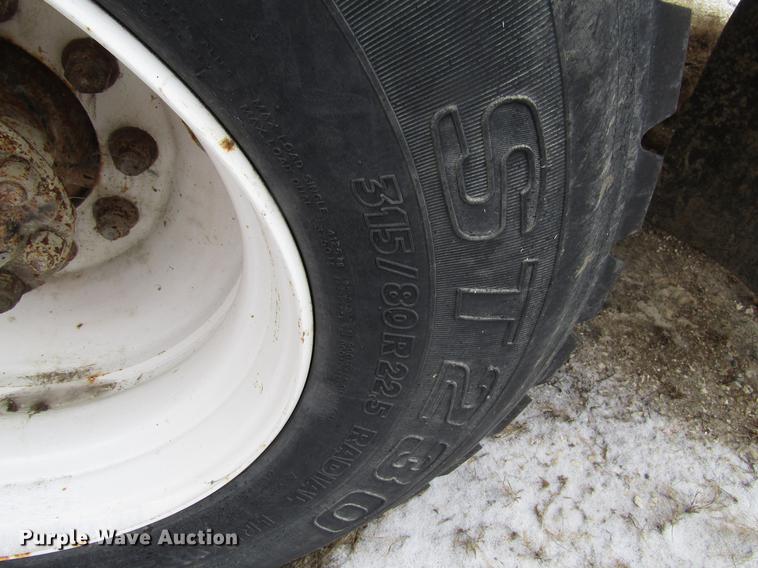 image for item EU9571 1993 International 4900 refuse truck