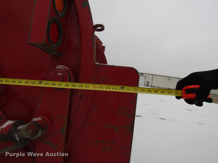 image for item EU9572 2000 International 4900 refuse truck