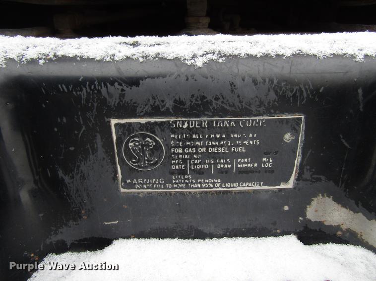 image for item EU9572 2000 International 4900 refuse truck