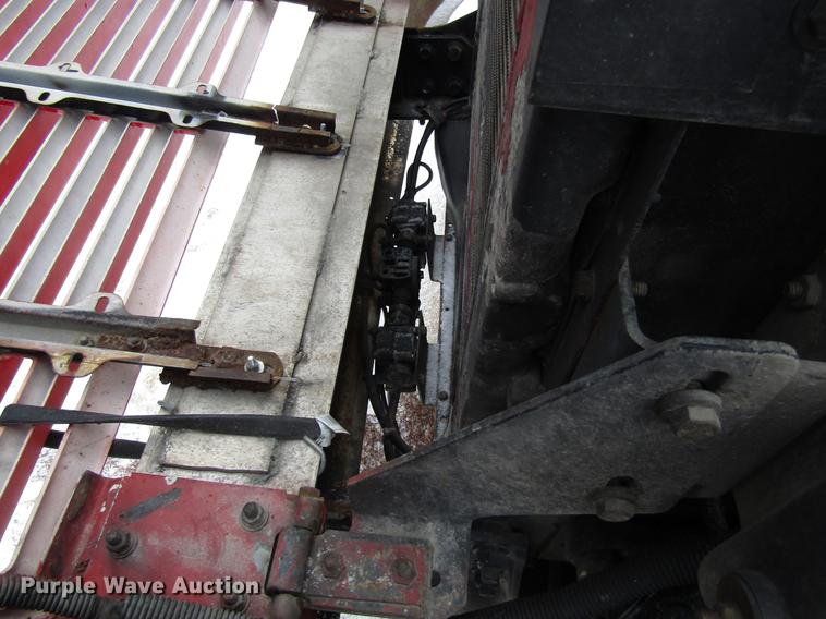 image for item EU9572 2000 International 4900 refuse truck