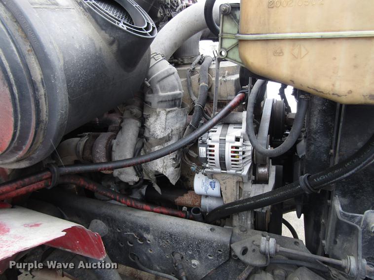 image for item EU9572 2000 International 4900 refuse truck