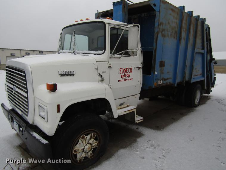 image for item EU9573 1989 Ford LN8000 refuse truck